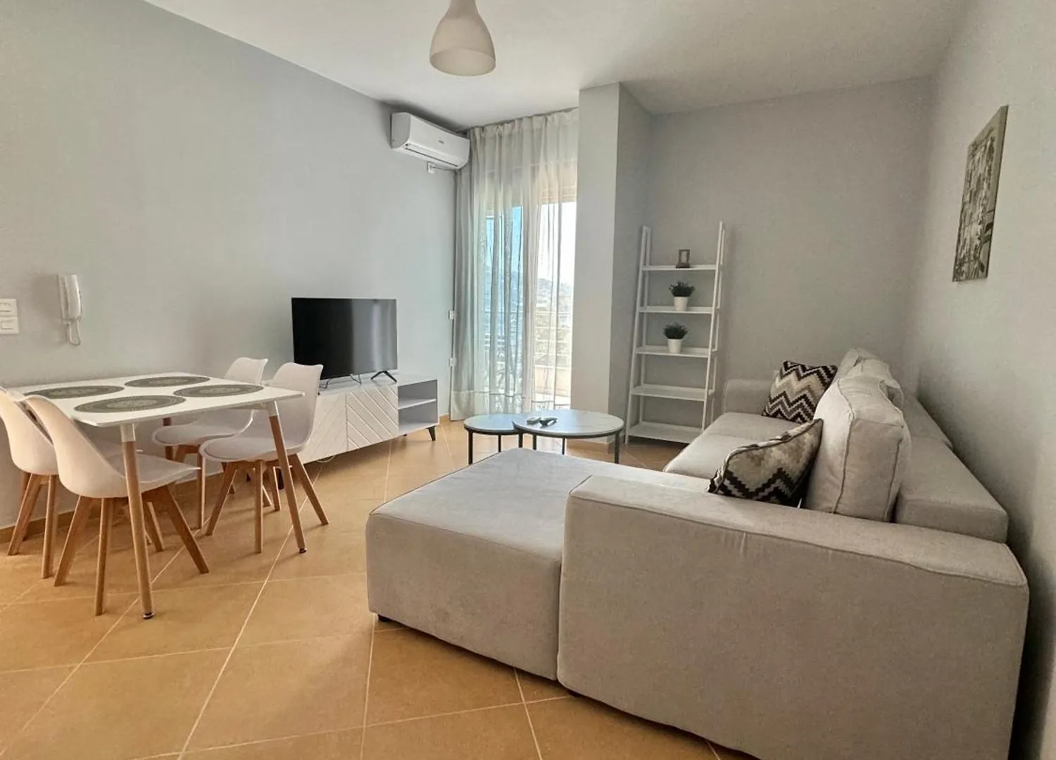 Valeon Apartment Sarande Albania