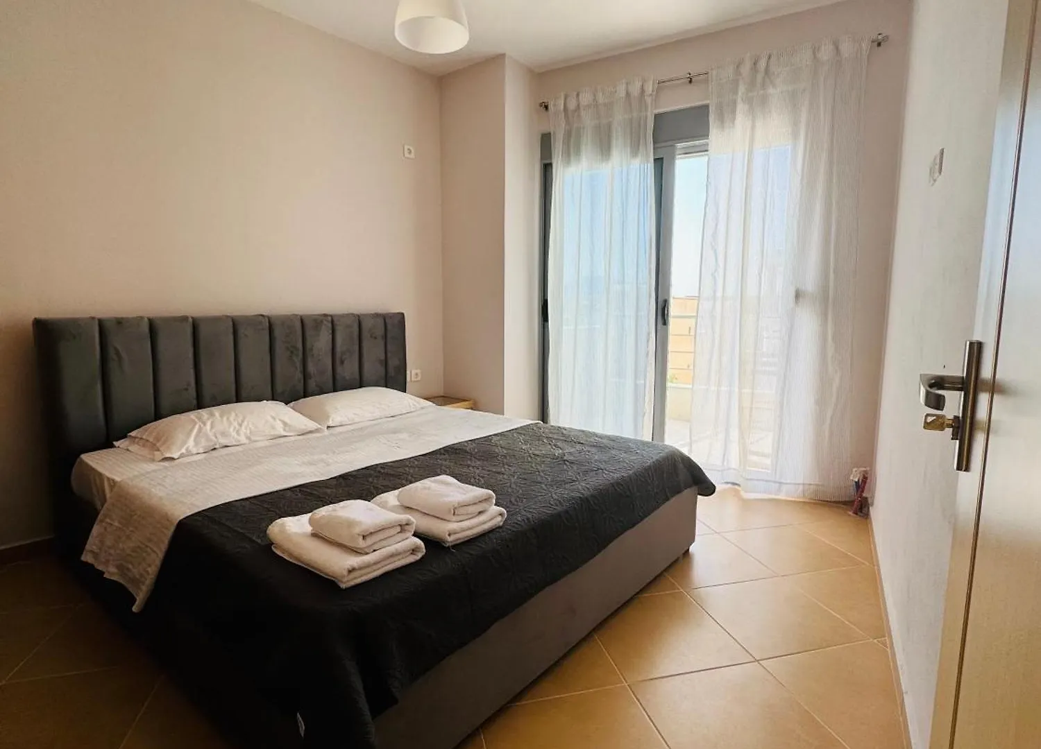 Valeon Apartment Sarande