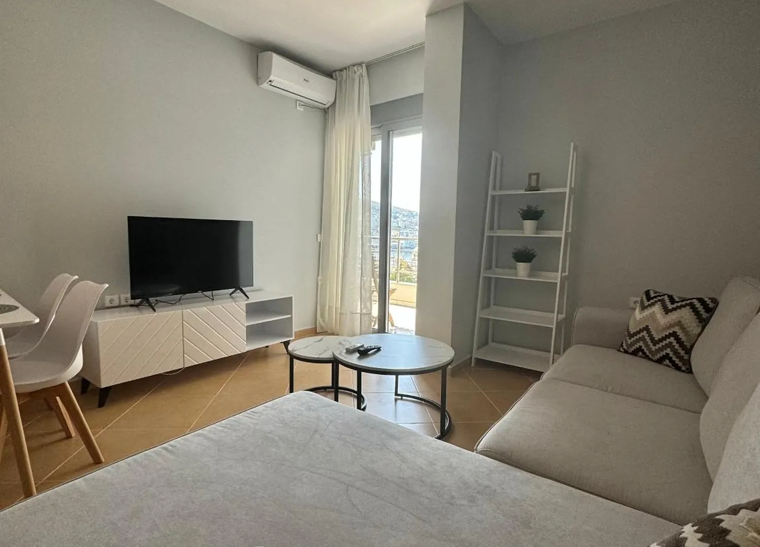 Valeon Apartment Sarande 0*,