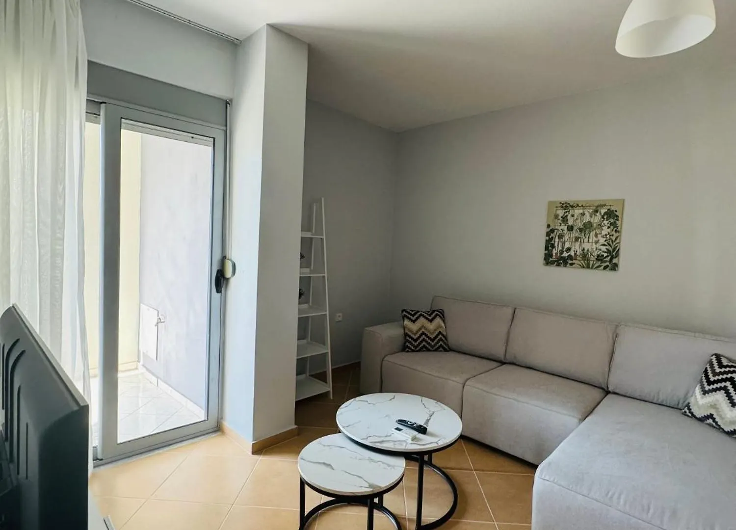 Valeon Apartment Sarande